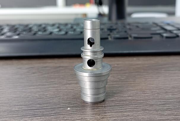 交叉孔毛刺應控制在多大范圍內比較合理？以及磨粒流用于交叉孔去毛刺！