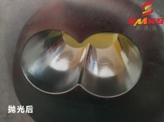 把銹跡斑斑的異形孔拋光成鏡面狀態(tài)！